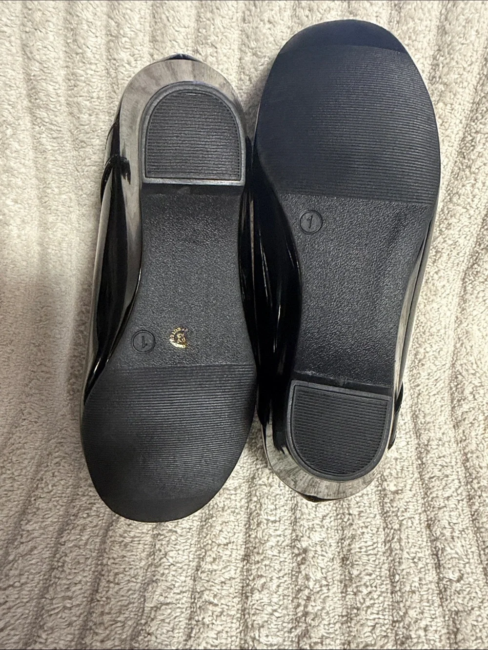 Christie & Jill Girls' Black Patent Mary Jane Dress Shoes with Rhinestone Buckle